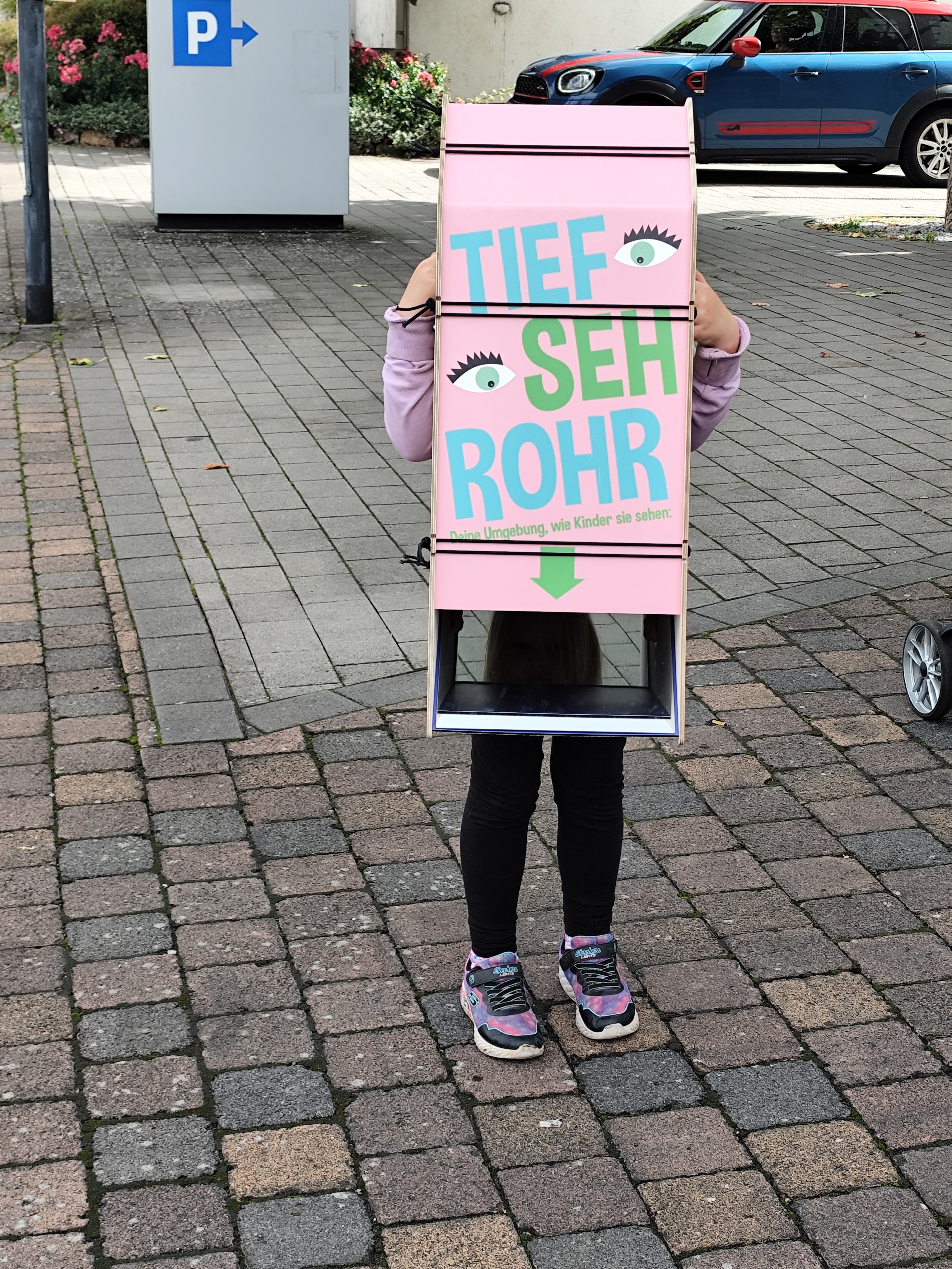 Tiefseh-Rohr: Verkehr betrachten aus der Sicht eines Kindes